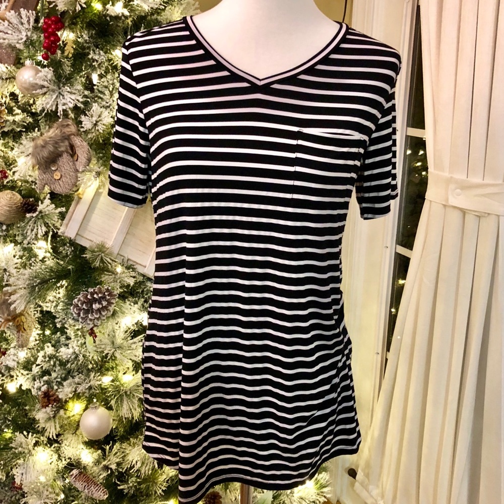 *SOLD* Piko Pocket Tee